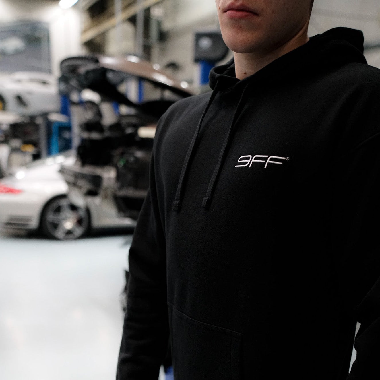 
                  
                    9FF Hoodie "Born for Speed"
                  
                