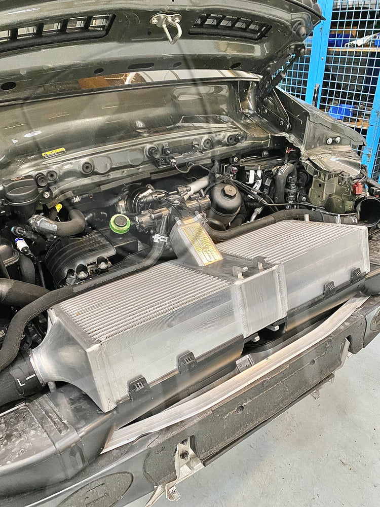 
                  
                    9FF Ladeluftkühler passend für Porsche 992 Turbo/S
                  
                