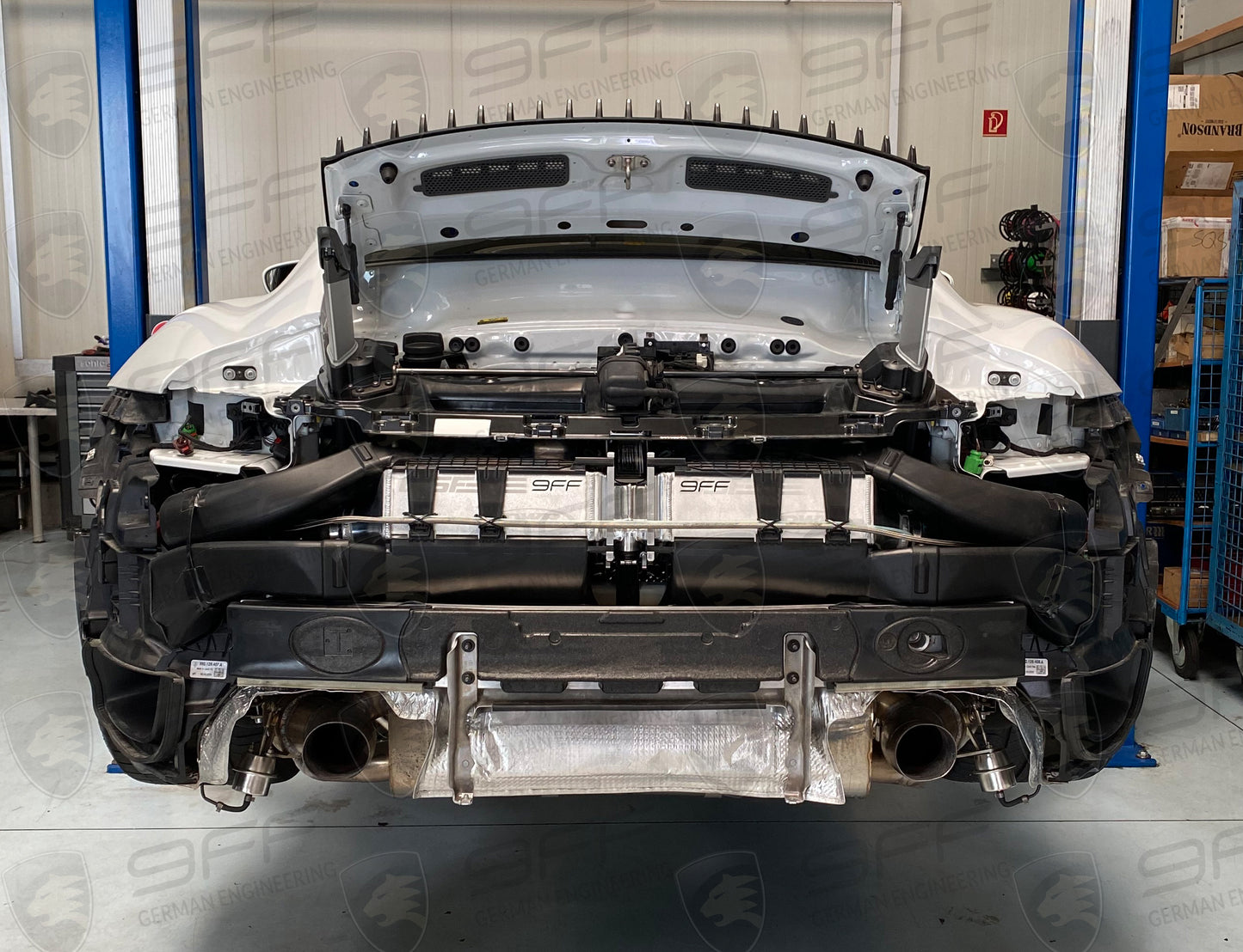 
                  
                    9FF Leistungssteigerung Stage 5 1000 PS passend für Porsche 992 Turbo/S
                  
                