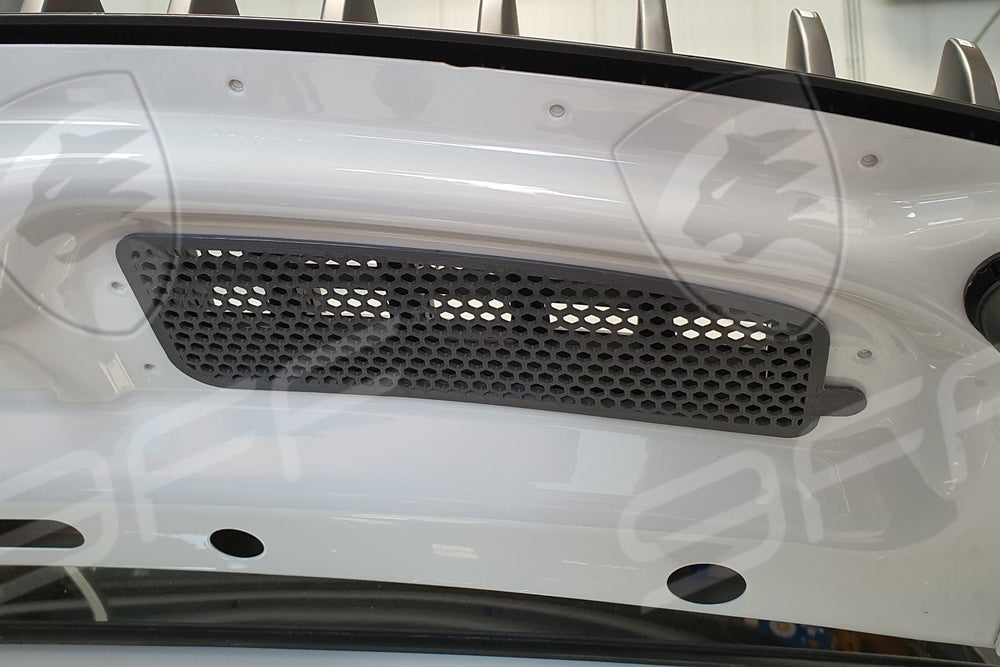 
                  
                    9FF rear grille set suitable for Porsche 992 Turbo/S
                  
                