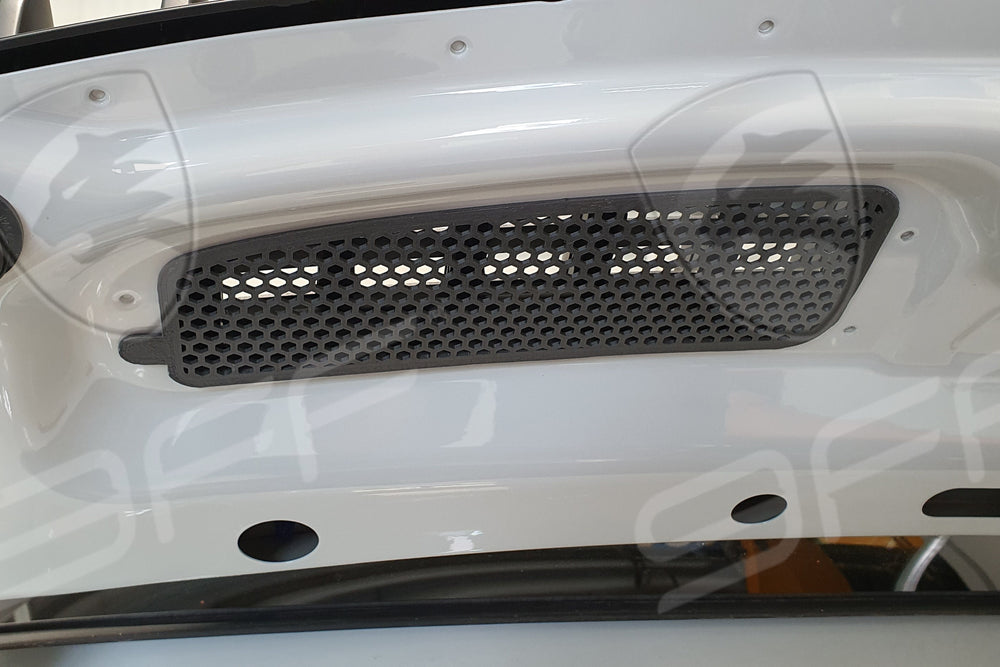 
                  
                    9FF rear grille set suitable for Porsche 992 Turbo/S
                  
                