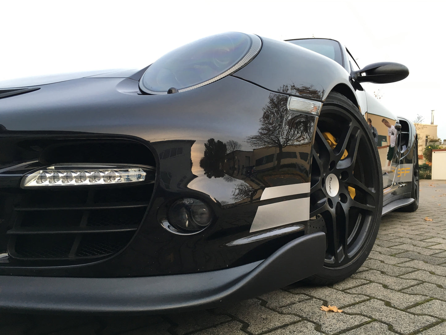 
                  
                    9FF front lip "Wings" suitable for Porsche 997 Turbo
                  
                